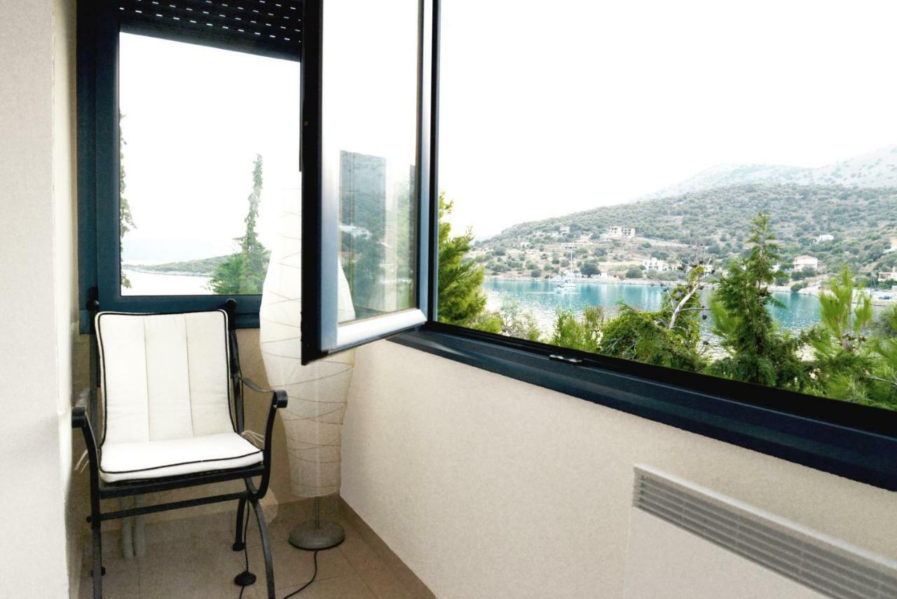Blueline Guesthouse Agios Dimitrios  Bagian luar foto