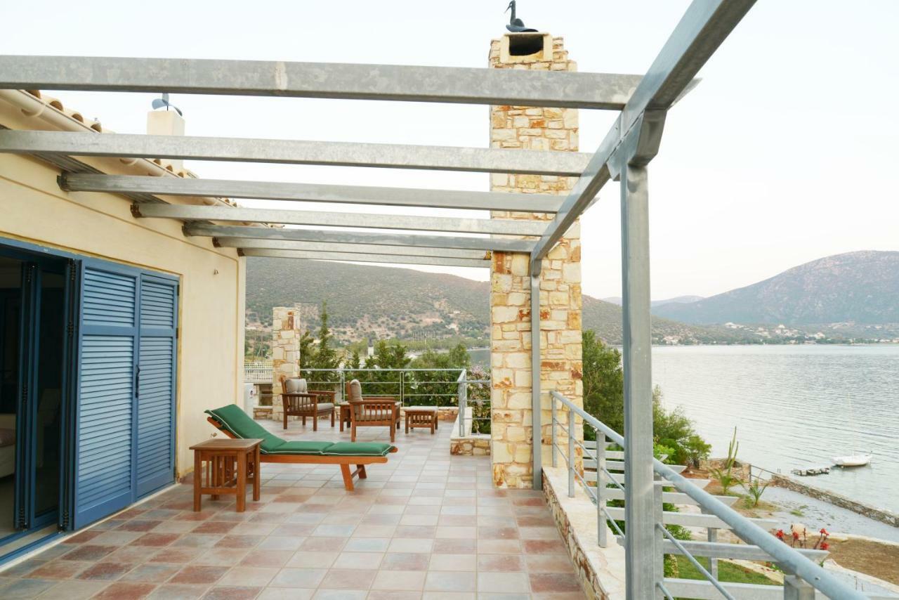 Blueline Guesthouse Agios Dimitrios  Bagian luar foto