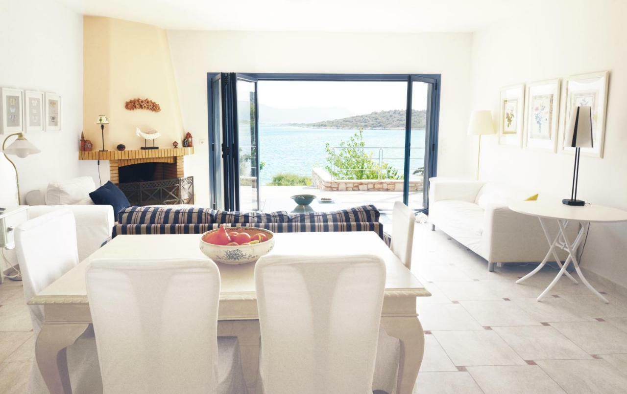 Blueline Guesthouse Agios Dimitrios  Bagian luar foto
