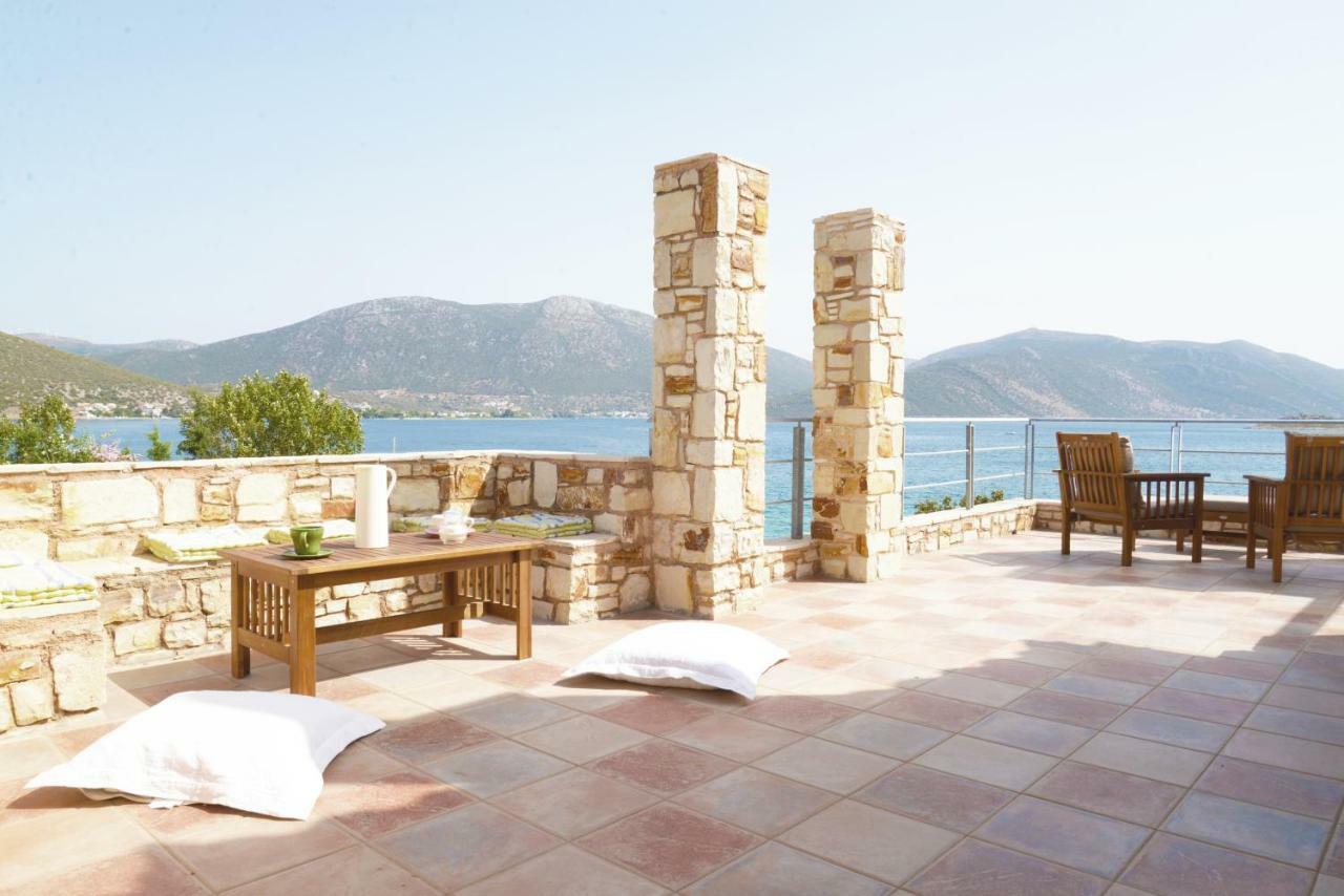 Blueline Guesthouse Agios Dimitrios  Bagian luar foto